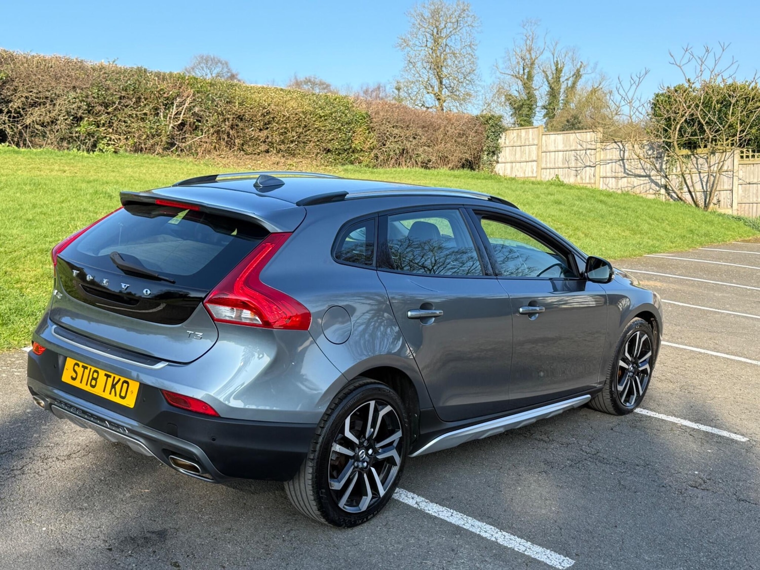 Used Volvo V40 Cross Country for sale - 77753716: Photo 17