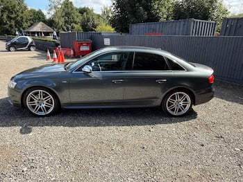 Used Audi A4 2014 for sale - 79590336: Photo