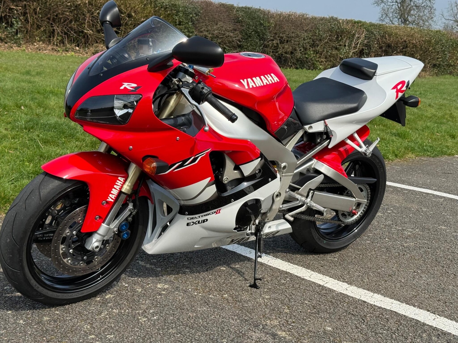 Yamaha R1