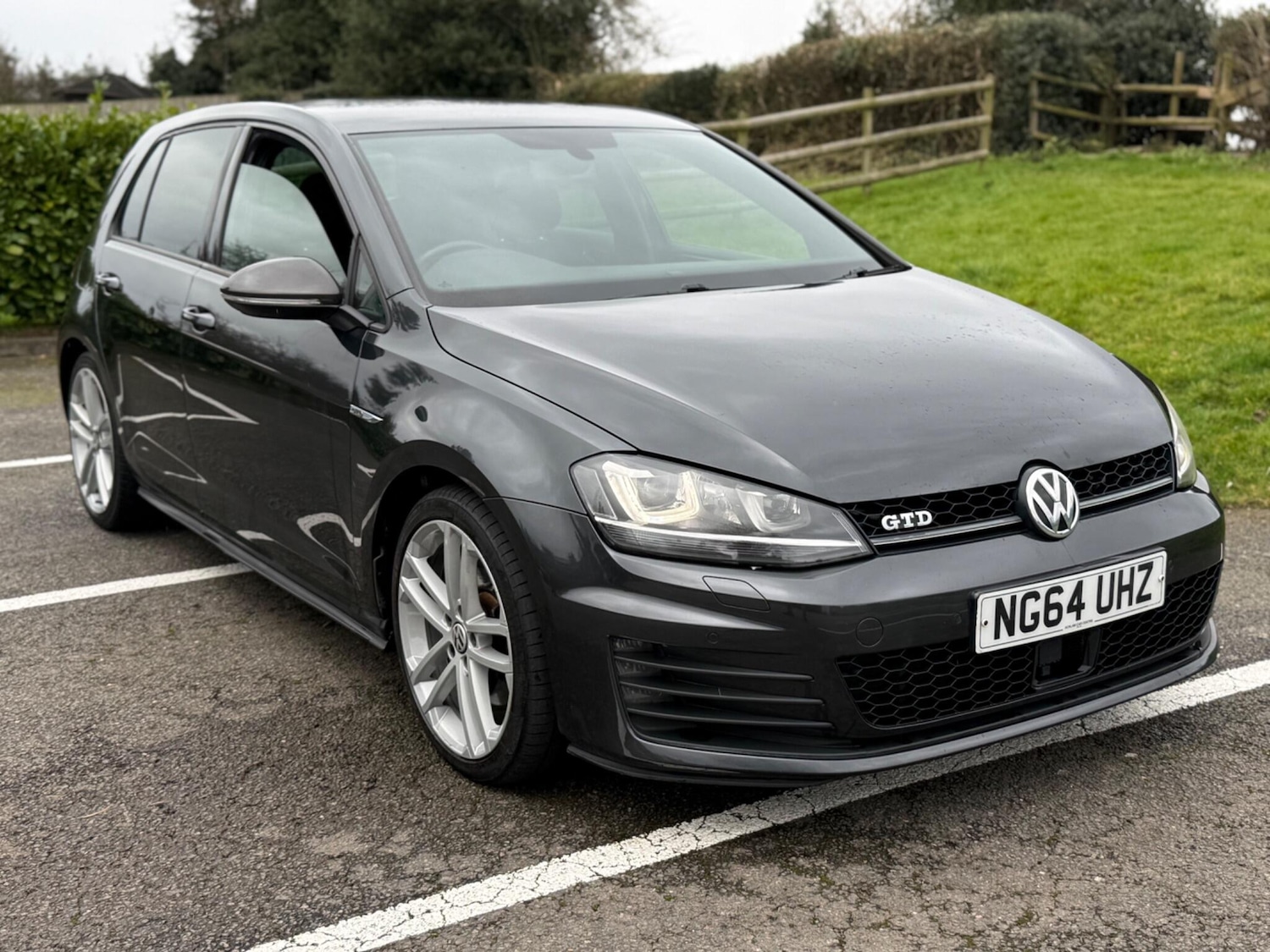 Used Volkswagen Golf 2015 for sale - 77479046: Photo 2