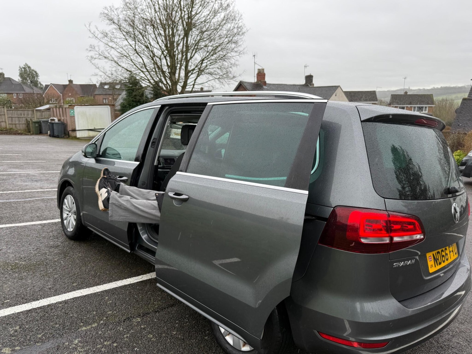 Used Volkswagen Sharan 2016 for sale - 77612915: Photo 4