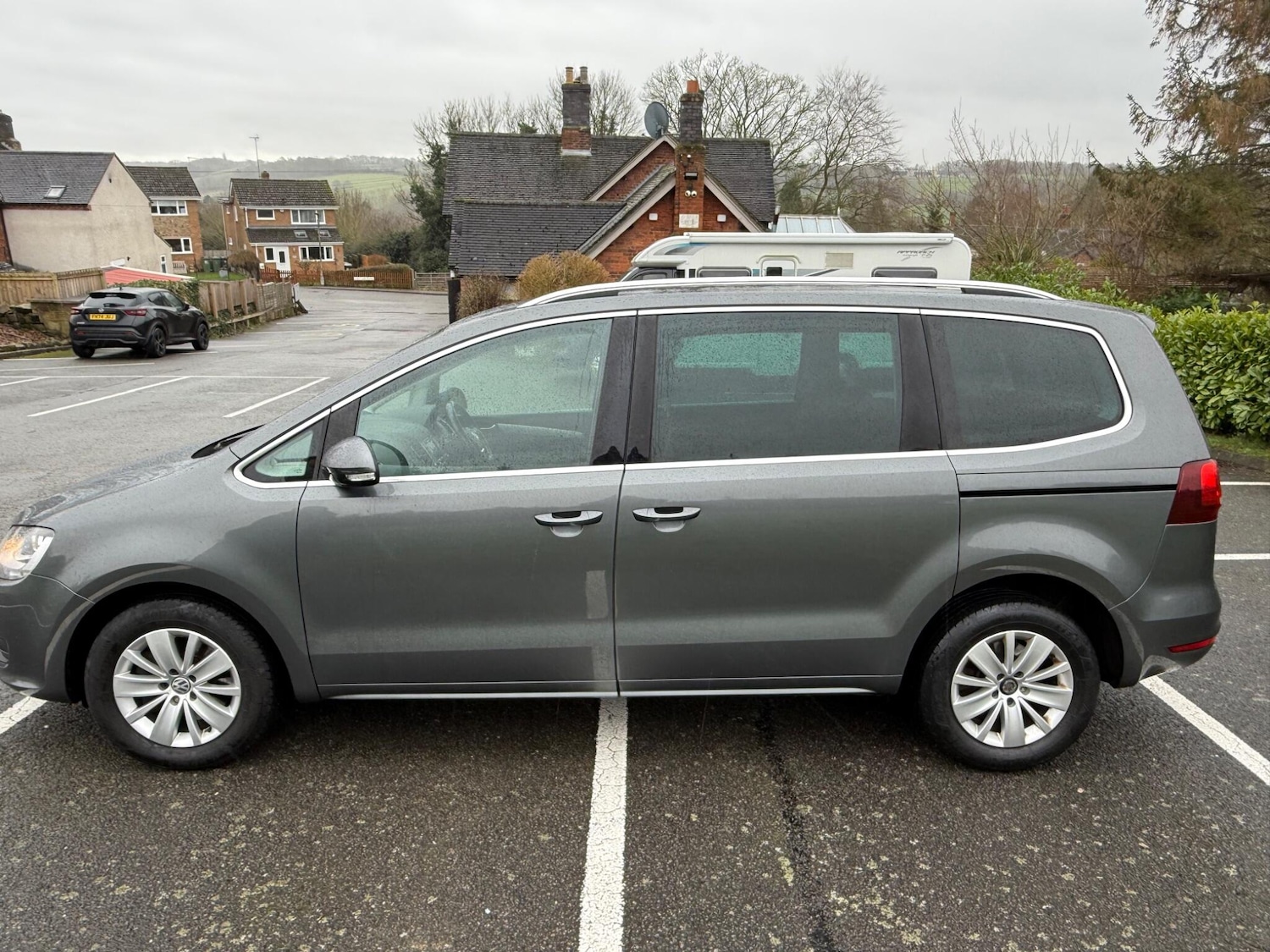 Used Volkswagen Sharan 2016 for sale - 77612915: Photo 5