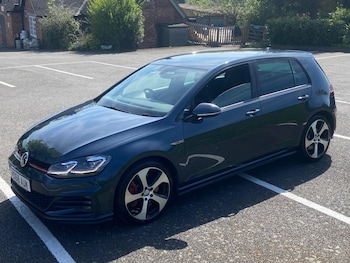 Used Volkswagen Golf 2018 for sale - 75290584: Photo