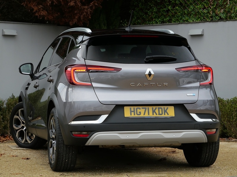 Used Renault Captur 2021 for sale - 76686800: Photo 2
