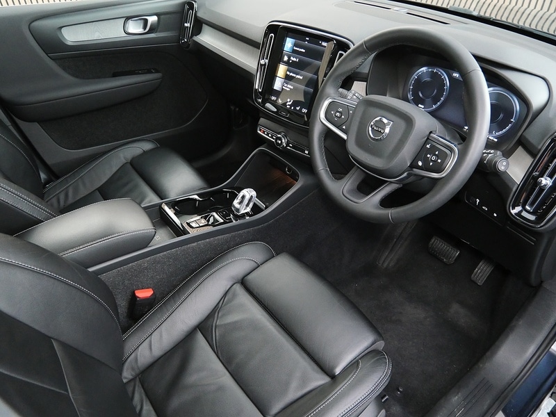 Used Volvo XC40 2022 for sale - 77840637: Photo 3