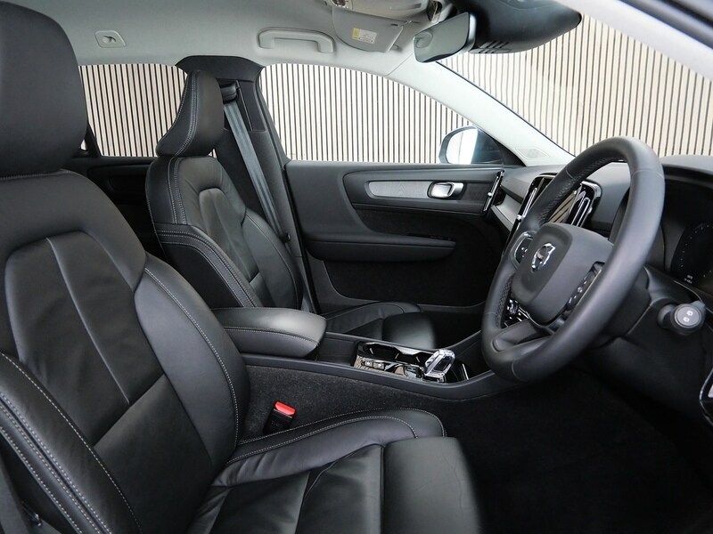 Used Volvo XC40 2022 for sale - 77840637: Photo 32