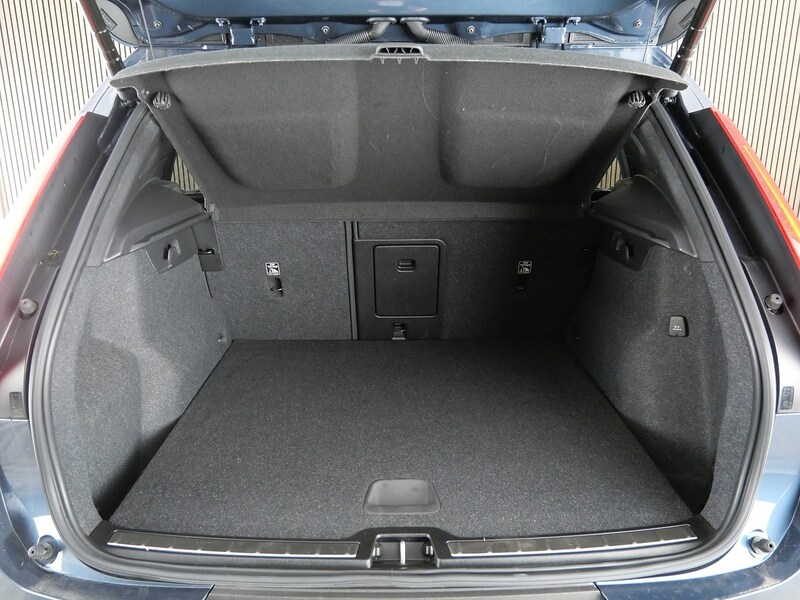 Used Volvo XC40 2022 for sale - 77840637: Photo 47