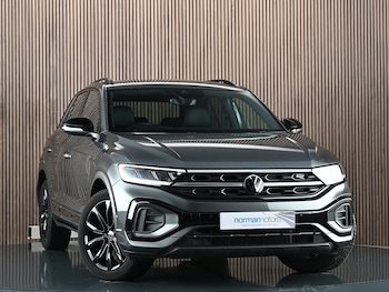 Used Volkswagen T-Roc 2023 for sale - 77276913: Photo