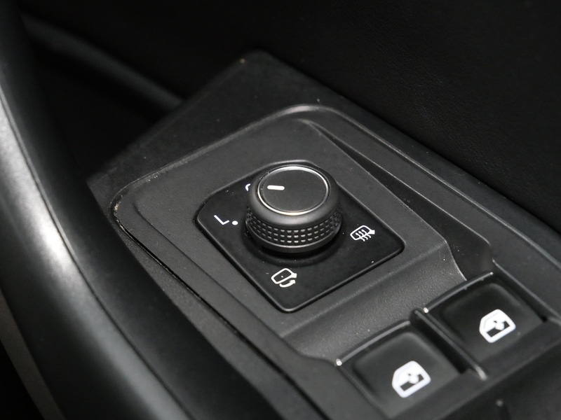 Used Volkswagen T-Roc 2023 for sale - 77276913: Photo 26