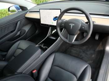 Used Tesla Model 3 2020 for sale - 74857990: Photo