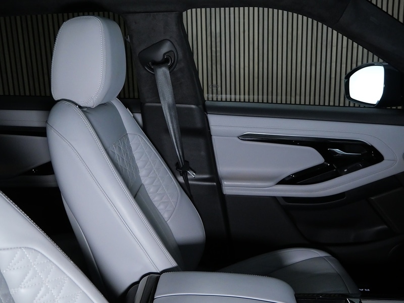 Used Land Rover Range Rover Evoque 2022 for sale - 77840708: Photo 32