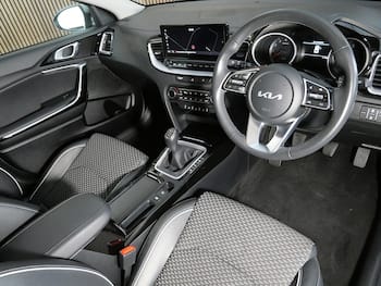 Used Kia XCeed 2023 for sale - 79667523: Photo