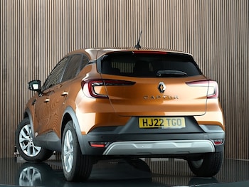 Used Renault Captur 2022 for sale - 78781592: Photo