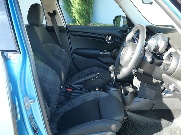 Used MINI Hatch 2017 for sale - 76292203: Photo 18