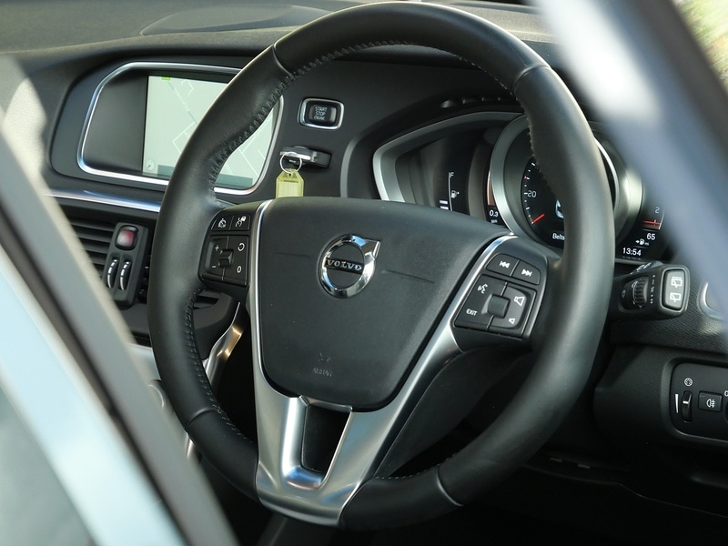 Used Volvo V40 Cross Country 2016 for sale - 76798879: Photo 12