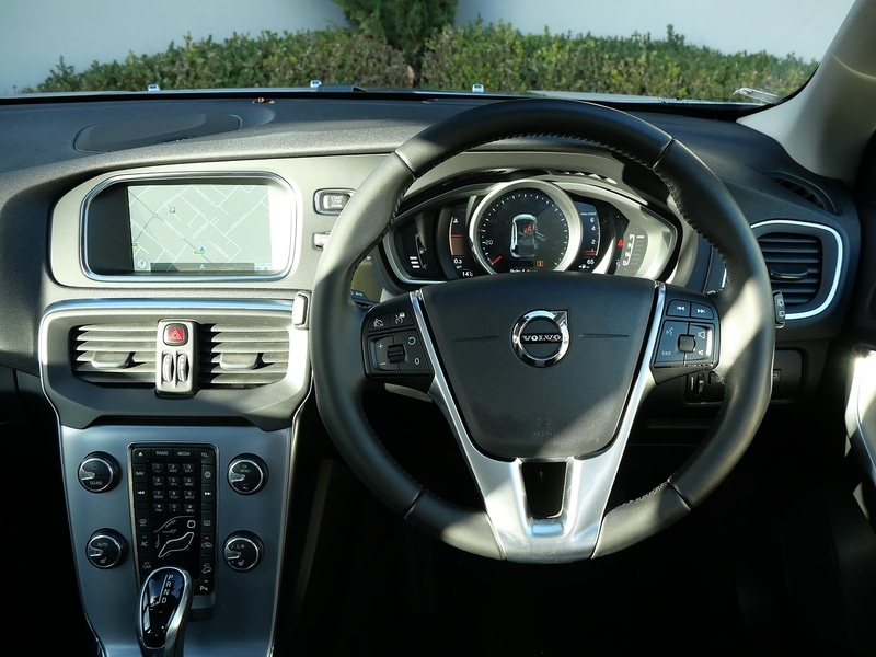 Used Volvo V40 Cross Country 2016 for sale - 76798879: Photo 14