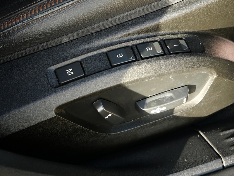 Used Volvo V40 Cross Country 2016 for sale - 76798879: Photo 21