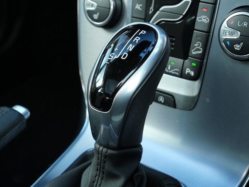 Used Volvo V40 Cross Country 2016 for sale - 76798879: Photo 27