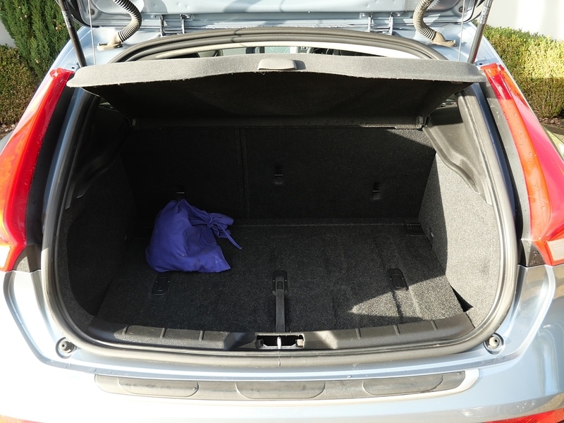 Used Volvo V40 Cross Country 2016 for sale - 76798879: Photo 33