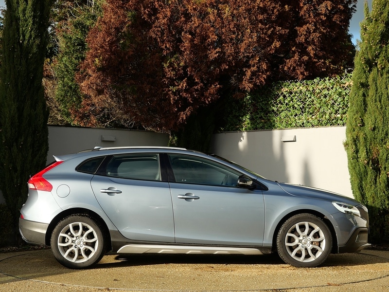 Used Volvo V40 Cross Country 2016 for sale - 76798879: Photo 7