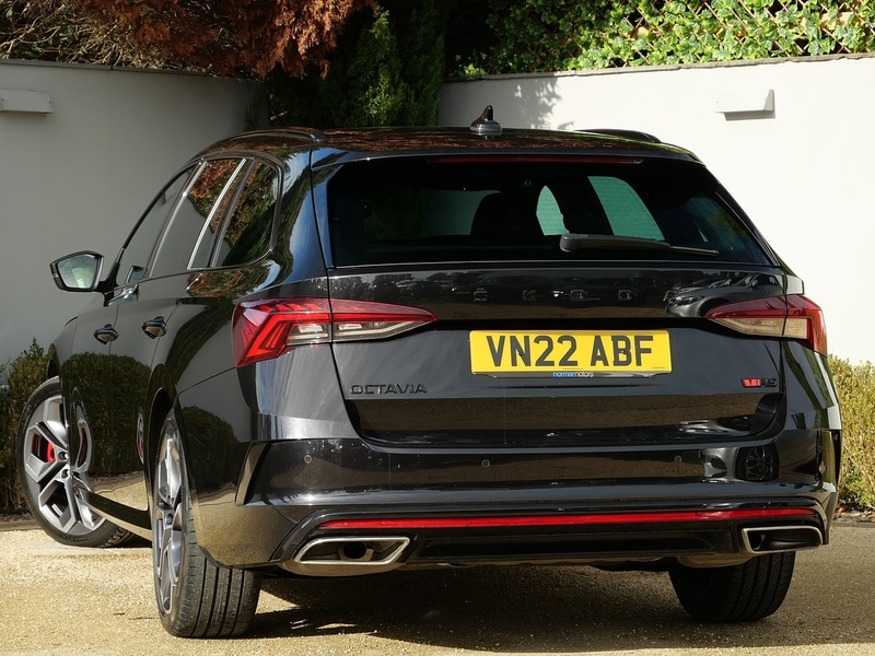 Used Skoda Octavia 2022 for sale - 76386818: Photo 2