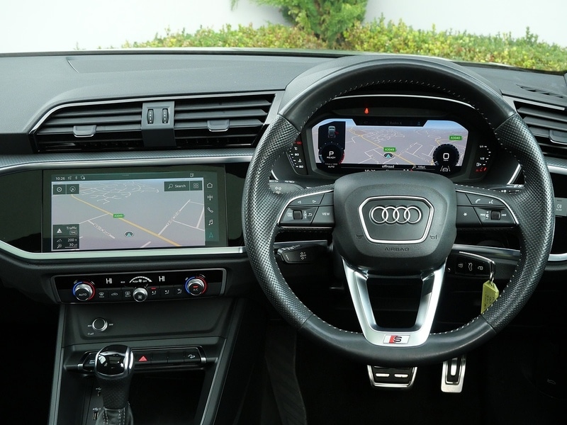 Used Audi Q3 2020 for sale - 76962847: Photo 16