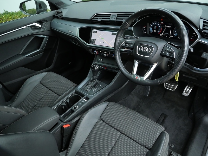 Used Audi Q3 2020 for sale - 76962847: Photo 3