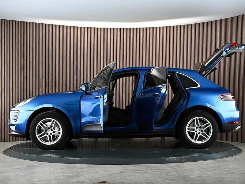 Used Porsche Macan 2017 for sale - 77494311: Photo 21