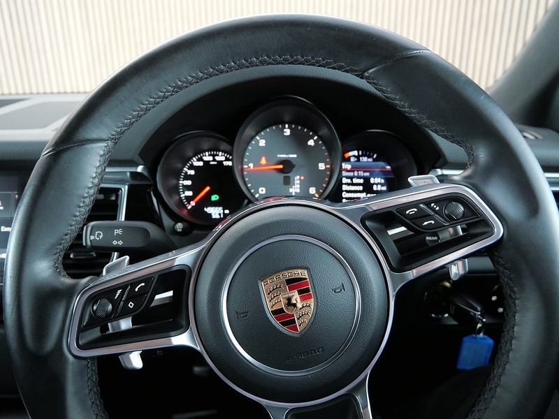 Used Porsche Macan 2017 for sale - 77494311: Photo 35