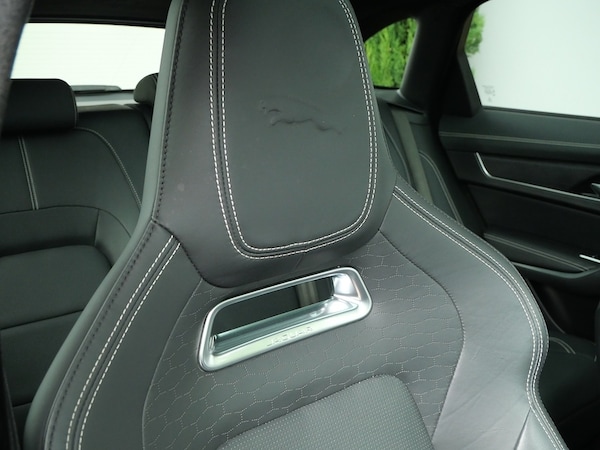 Used Jaguar F-Pace 2022 for sale - 75704336: Photo 16