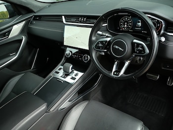 Used Jaguar F-Pace 2022 for sale - 75704336: Photo