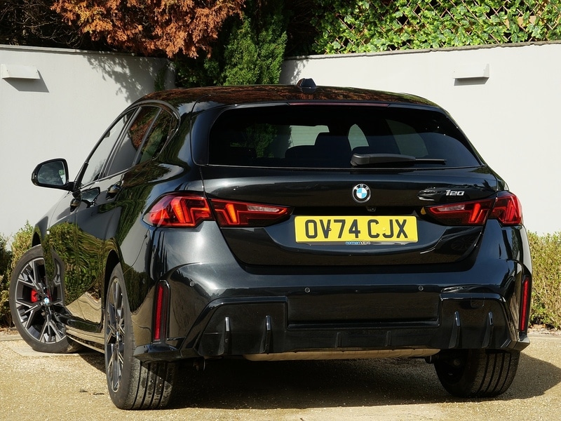 Used BMW 1 Series 2024 for sale - 76341072: Photo 2