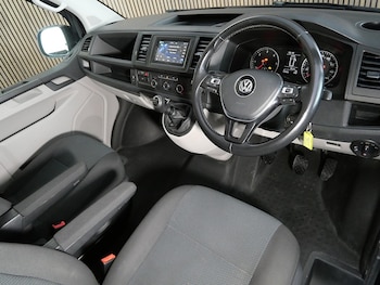 Used Volkswagen Transporter 2019 for sale - 78781587: Photo