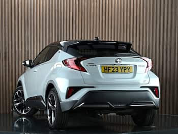 Used Toyota C-HR 2023 for sale - 79667500: Photo