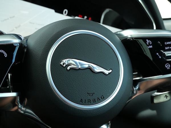 Used Jaguar F-Pace 2023 for sale - 75265301: Photo 26