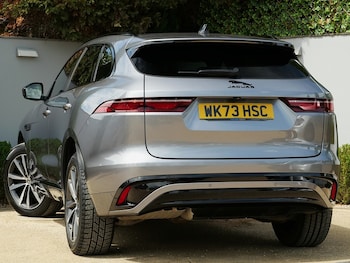 Used Jaguar F-Pace 2023 for sale - 75265301: Photo
