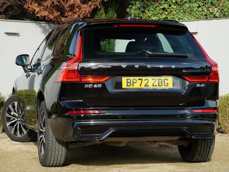 Used Volvo XC60 2023 for sale - 76454835: Photo 2