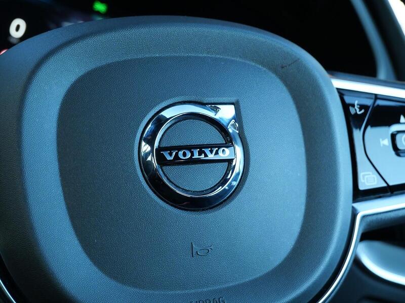 Used Volvo XC60 2023 for sale - 76454835: Photo 26