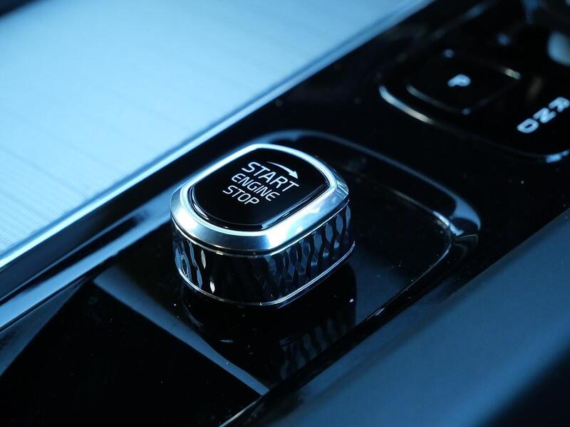 Used Volvo XC60 2023 for sale - 76454835: Photo 28