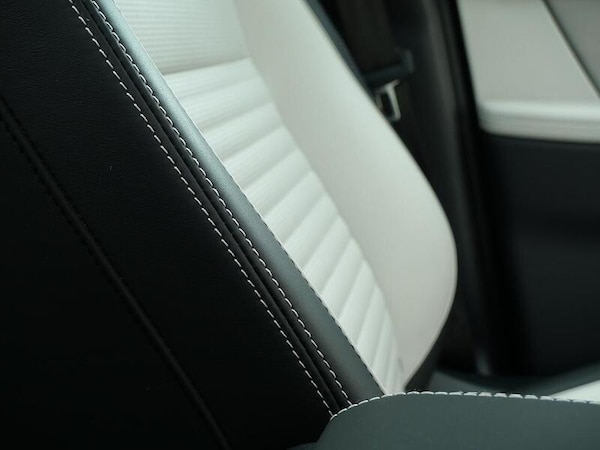 Used Land Rover Discovery Sport 2023 for sale - 76133042: Photo 18