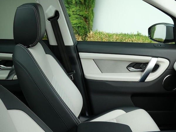 Used Land Rover Discovery Sport 2023 for sale - 76133042: Photo 20