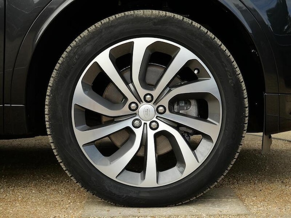 Used Land Rover Discovery Sport 2023 for sale - 76133042: Photo 36