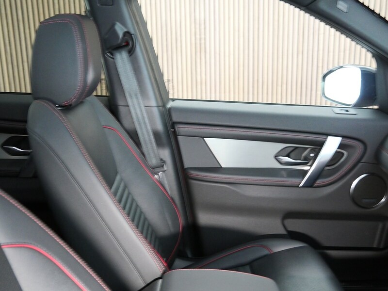 Used Land Rover Discovery Sport 2022 for sale - 77840741: Photo 31