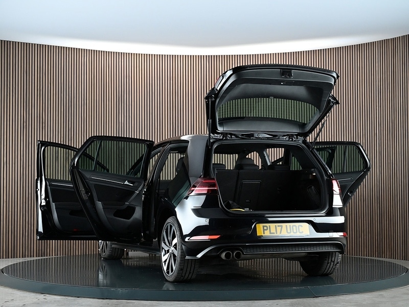 Used Volkswagen Golf 2017 for sale - 77920928: Photo 17