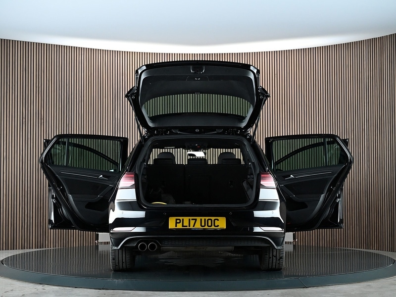 Used Volkswagen Golf 2017 for sale - 77920928: Photo 18