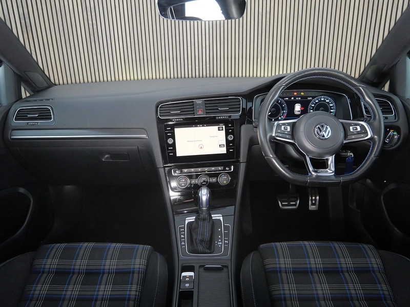 Used Volkswagen Golf 2017 for sale - 77920928: Photo 34