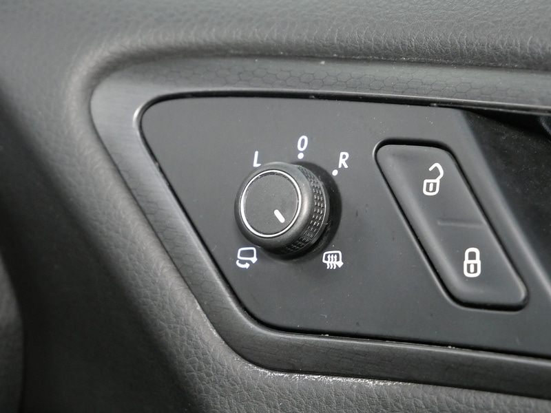 Used Volkswagen Golf 2017 for sale - 77920928: Photo 42