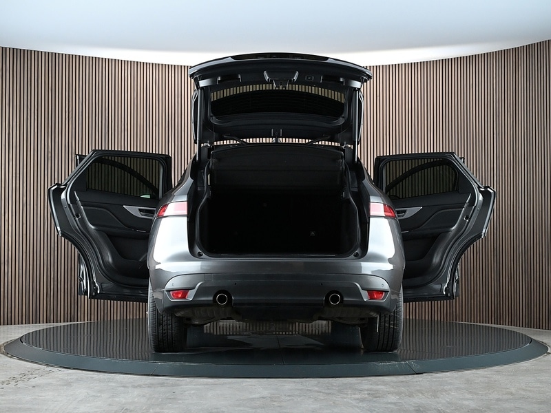 Used Jaguar F-Pace 2018 for sale - 77328800: Photo 18