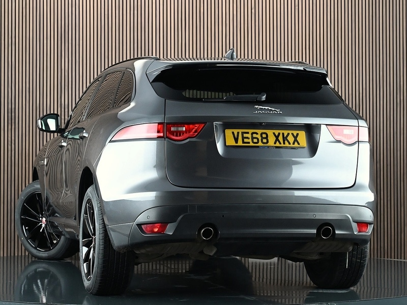 Used Jaguar F-Pace 2018 for sale - 77328800: Photo 2