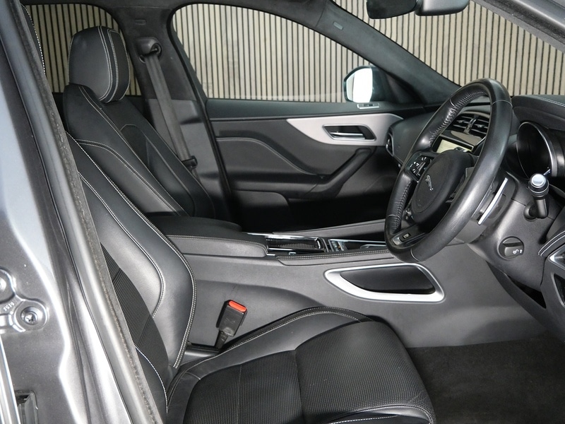 Used Jaguar F-Pace 2018 for sale - 77328800: Photo 30